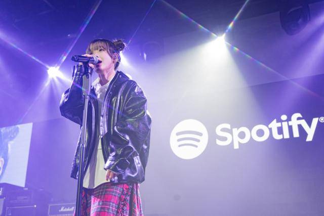 '스포티파이 하우스 서울' 마지막 날 공연에 참여한 한로로는 첫 번째 게스트로 무대에 올랐다. 스포티파이 제공