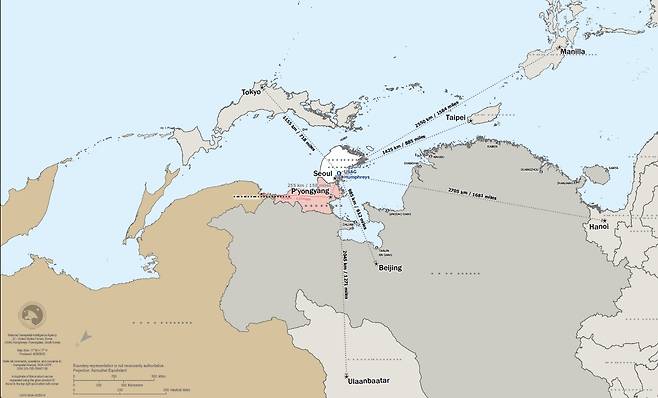 제이비어 브런슨 주한미군사령관은 17일 한반도를 중심으로 한 동아시아 지도를 뒤집으면 미국 입장에서 외곽이 아닌 전략적 중심에 위치하게 된다며 발상의 전환이 필요하다고 밝혔다. 동쪽이 위인 지도. [주한미군 제공]