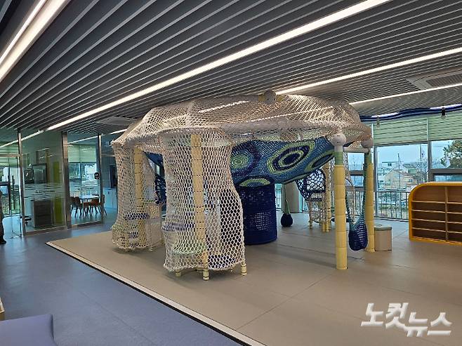 울산어린이독서체험관 2층은 놀이와 체험공간으로 꾸며져 있다. 반웅규 기자