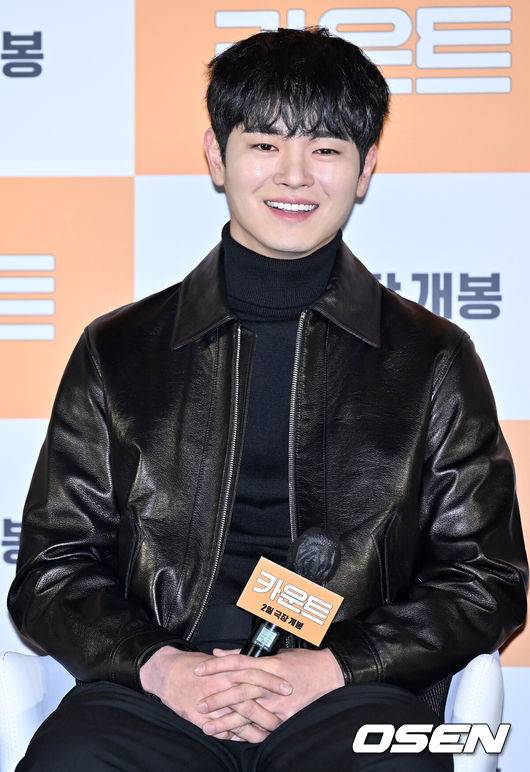 [OSEN=민경훈 기자] 30일 오전 서울 한강로 CGV 용산아이파크몰에서 영화 '카운트' 제작보고회가 열렸다.배우 장동주가 환하게 미소짓고 있다. 2023.01.30 / rumi@osen.co.kr