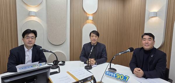 이도형 앵커, 국민의힘 이용창 인천시의원, 더불어민주당 김명주 인천시의원 2025.11.18 [경인방송 시사뉴스팀]