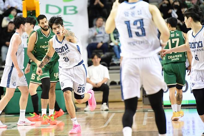 켐바오의 궂은 일도 승리 동력이었다. 사진제공=KBL