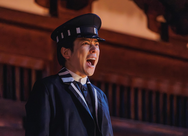 넷플릭스 '이쿠사가미' 스틸 컷