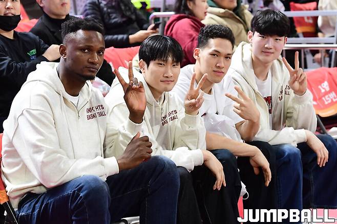 ▲ SK에 합류한 신인 (좌부터)프레디, 안성우, 에디 다니엘, 김명진