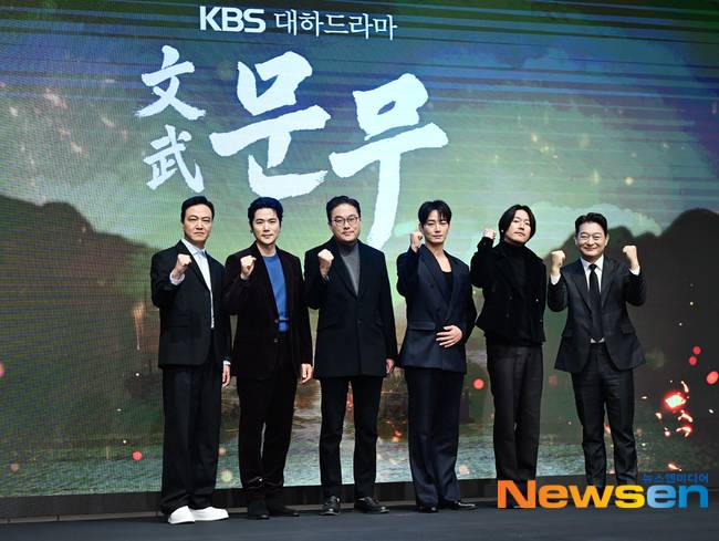 정웅인, 김강우, 김영조 감독, 이현욱, 장혁, 조성하