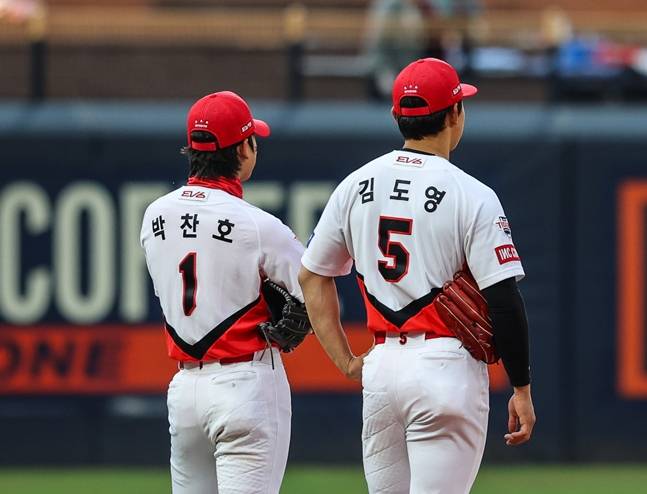 2024시즌 박찬호(왼쪽)와 김도영의 모습. /사진=KIA 타이거즈