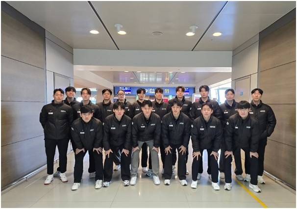 중국으로 출국한 남자 아이스하키 대표팀 [대한아이스하키협회 제공. 재판매 및 DB 금지]