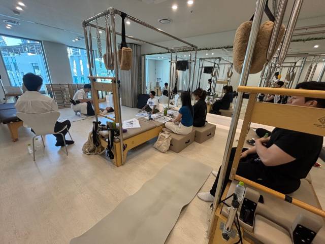 조아브로가 ‘건강한 삶의 파트너’를 미션으로 트레이너 양성 교육을 하고 있다./조아브로/