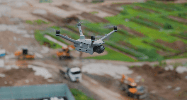 현대건설 드론 관제 (사진=엔젤스윙)