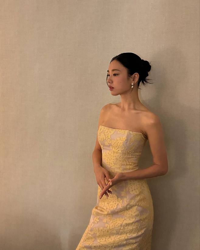 키스는 괜히 해서! 여주인공 안은진의 완벽한 패션 스타일링 @eunjin___a