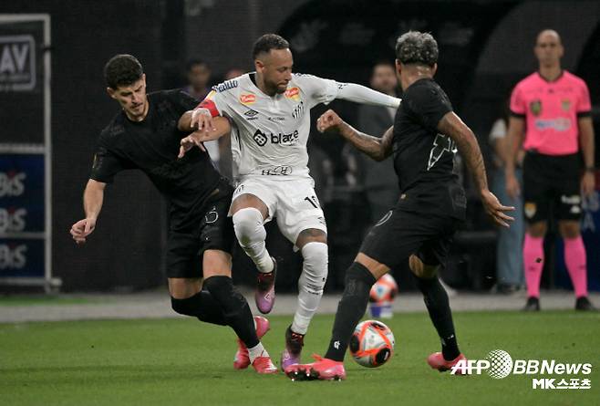 네이마르는 내년 1월 자유계약선수가 된다. 사진=AFPBBNews=News1