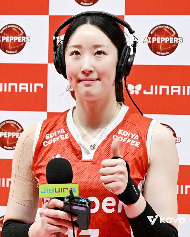 방송사 인터뷰에 응한 고예림./KOVO