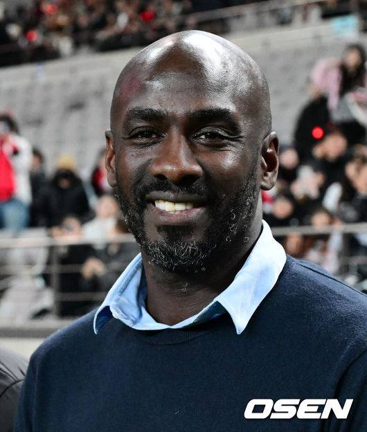 [OSEN=서울월드컵경기장, 지형준 기자] 홍명보 감독이 이끄는 한국 축구대표팀이 18일 오후 8시 서울월드컵경기장에서 열린 11월 A매치 두 번째 친선경기에서 