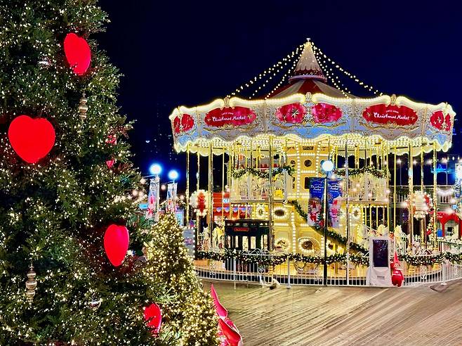 잠실 롯데타운 크리스마스마켓 회전목마 [롯데백화점 제공. 재판매 및 DB금지]