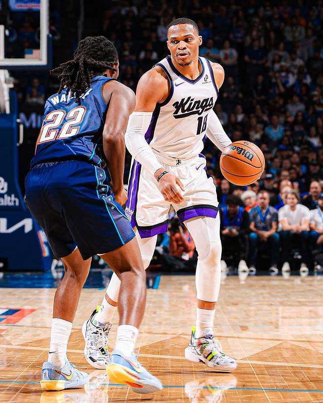 러셀 웨스트브룩(오른쪽)