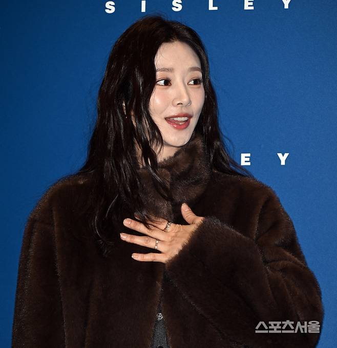 이주빈이 시슬리 포토콜을 소화하고 있다. 이주상기자 rainbow@sportsseoul.com