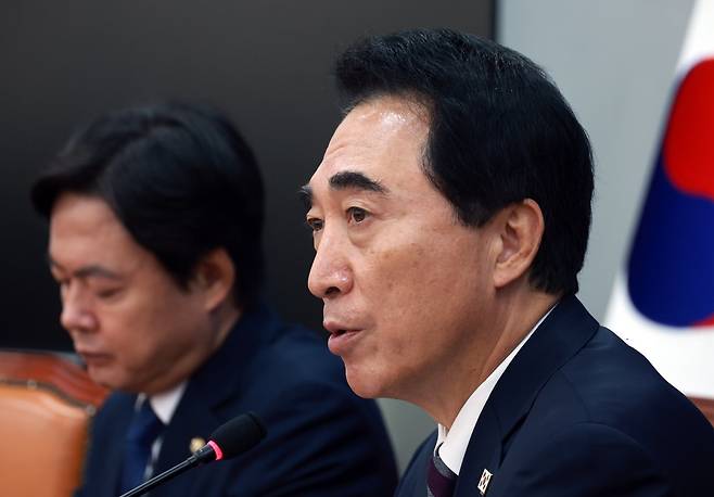 박수현 더불어민주당 수석대변인이 2일 서울 여의도 국회에서 국정감사 등 현안 관련 기자간담회를 하고 있다. 2025.11.02. 뉴시스