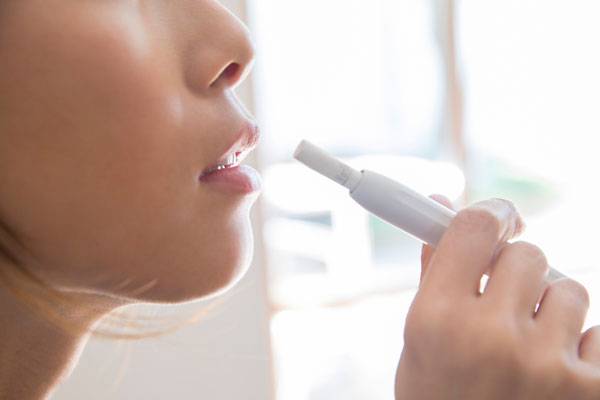 전자담배 흡입구가 변기 뚜껑보다 세균이 약 2300배 많다는 연구 결과가 나왔다./사진=클립아트코리아