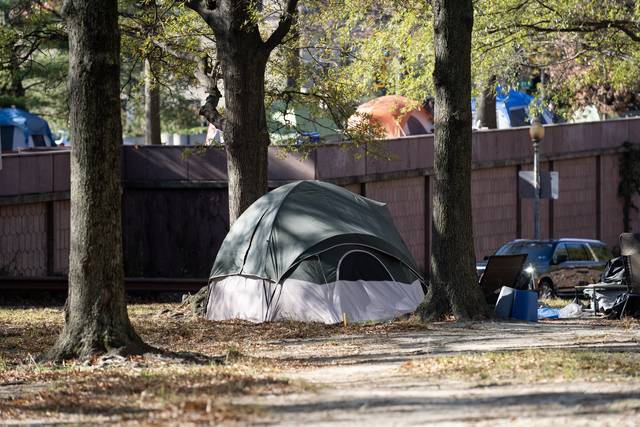 미국 워싱턴DC 거리 주변에 설치된 노숙자들의 텐트.   신화통신 연합뉴스