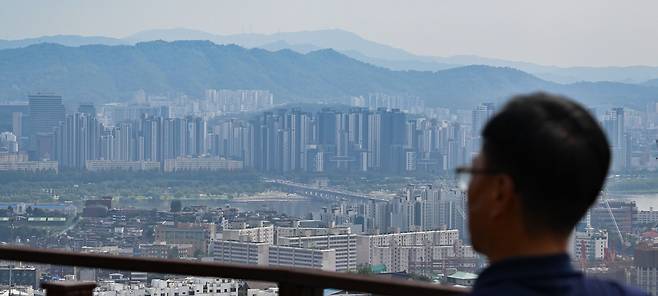 서울 남산에서 바라본 용산 및 강남 아파트의 모습. [헤럴드경제DB]