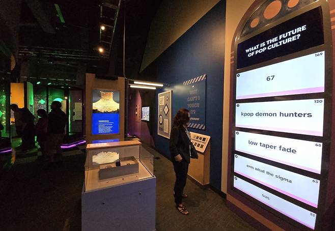 시애틀 뮤지엄 오브 팝컬쳐(MOPOP)에 미래팝으로 꼽힌 ‘케이팝데몬헌터스’