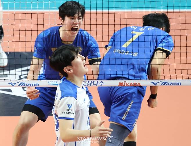 [B하인드★] 아라우조, 삼바 리듬 타고 28점 원맨쇼! 장충의 아들로 우뚝!