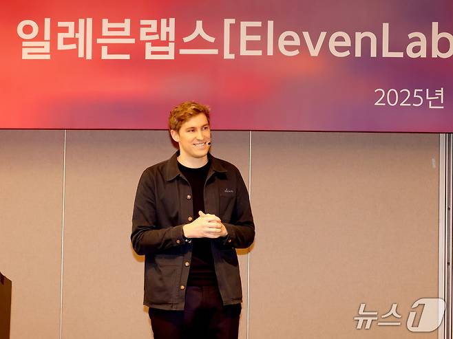 마티 스타니셰프스키 공동창업자 겸 CEO가 21일 서울 JW메리어트호텔에서 기자간담회를 열고 발언하고 있다.(일레븐랩스 제공)