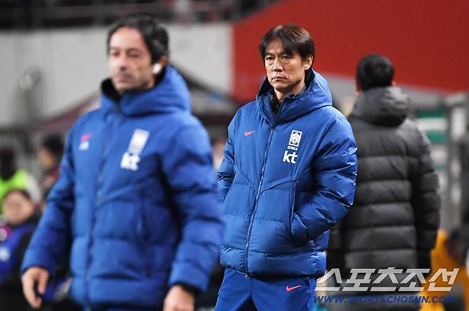 18일 서울월드컵경기장에서 열린 대한민국과 가나의 A매치 평가전. 홍명보 감독이 경기를 지켜보고 있다. 상암=박재만 기자 pjm@sportschosun.com/2025.11.18/