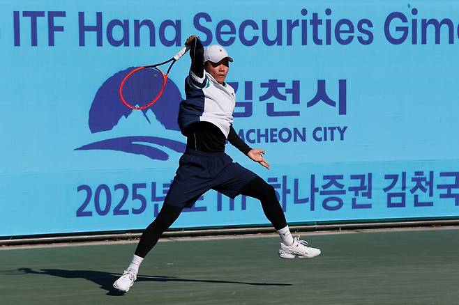 ITF 김천 1차 대회에서 4강에 오른 추석현