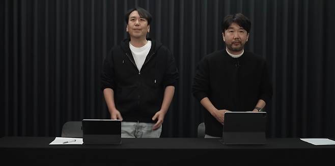 소인섭 엔씨소프트 아이온2 사업실장(왼쪽), 김남준 엔씨소프트 아이온2 개발 PD가 '아이온2' 오류와 관련해 긴급 라이브를 열어 사과하고 있다. /사진=유튜브 캡처