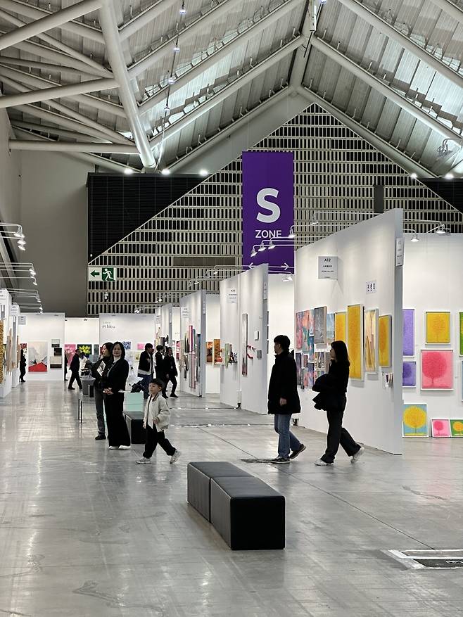 송도컨벤시아에서 열린 인천아트쇼 / 사진=권효정 여행+ 기자