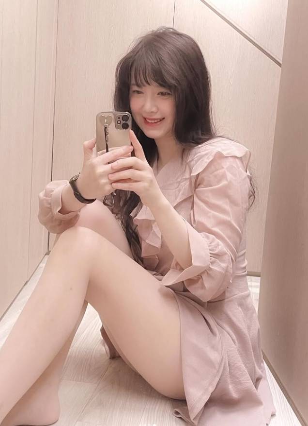 배우 구혜선이 카이스트 방문 당시 공대생들에게 '과학자 가운'을 입게 된 비하인드를 공개했다./사진=구혜선 SNS화면캡처