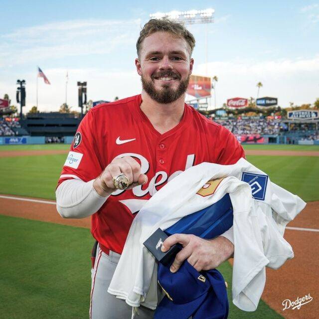 월드시리즈 우승 반지를 받은 신시내티 레즈 개빈 럭스./LA 다저스 SNS