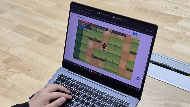 지난 19일 서울 중구 인크루트 본사에서 참가자들이 인크루트의 채용진단도구 '어세스'에 포함된 문제해결력게임(PSG)을 진행하고 있다. 인크루트 제공