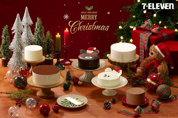 세븐일레븐이 2025 크리스마스 케이크 사전예약을 시작했다. [사진=세븐일레븐]