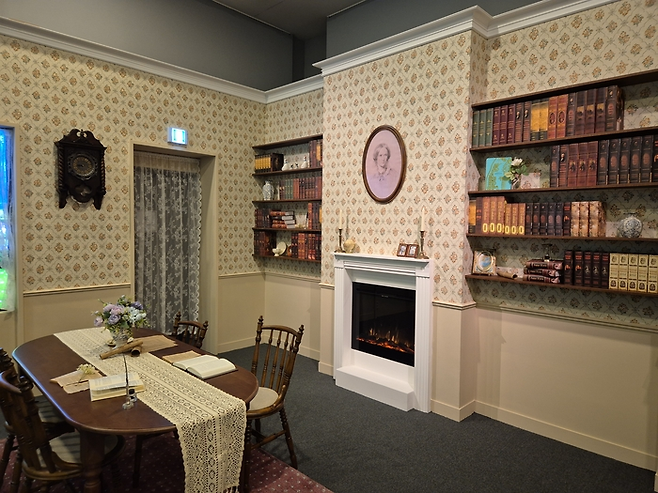 브론테 자매의 다이닝 룸을 재현해 둔 공간. [서나은 인턴기자]