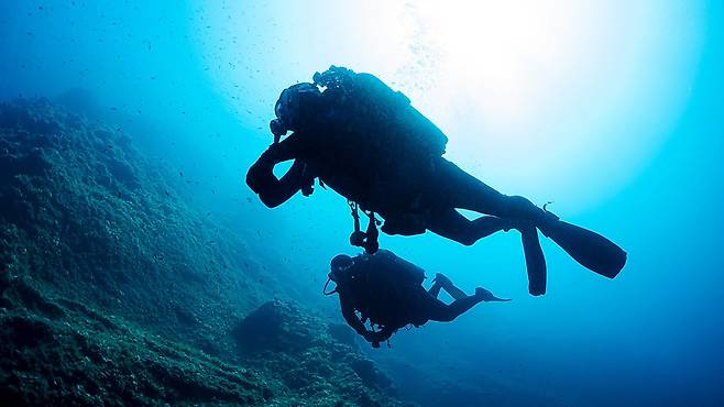 고압산소치료는 화상·난청·잠수병 등 다양한 치료에 활용된다｜출처: 클립아트코리아