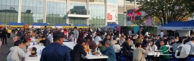 청주 미식·주(酒)페스타 먹거리부스.(청주시 제공. 재판매 및 DB금지)/뉴스1