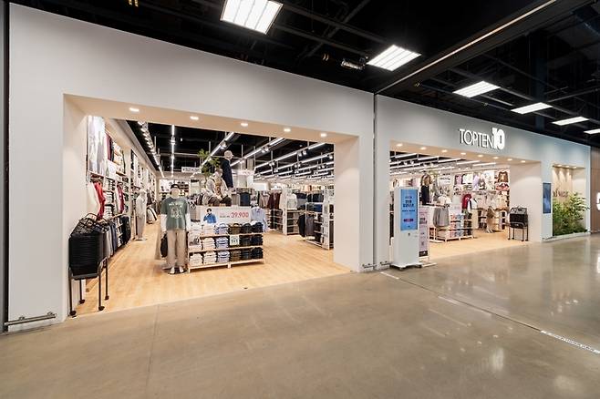 탑텐의 인천 트레이더스 구월점. [신성통상]