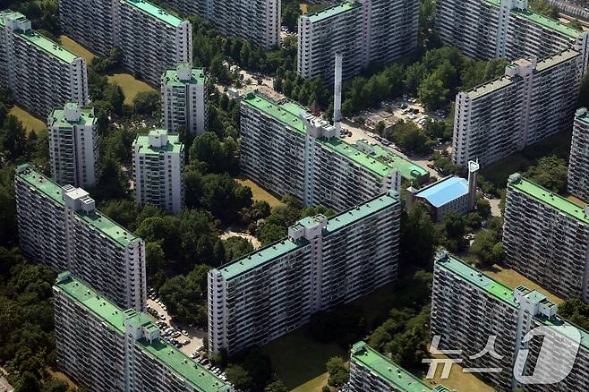 롯데월드타워전망대에서 본 잠실 주공5단지 모습. 뉴스1 ⓒ News1 김명섭 기자