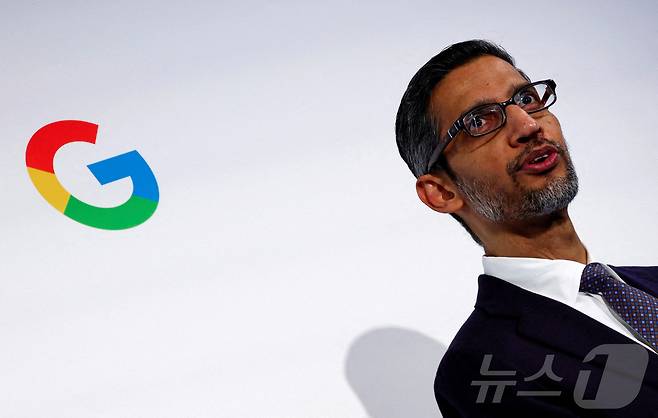 FILE PHOTO: Inauguration of a new Google AI Hub in Paris ⓒ 로이터=뉴스1