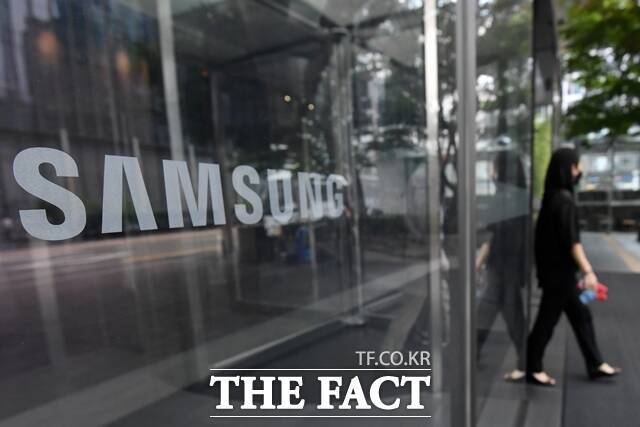 삼성전자는 임원 인사에 대해 "시장 주도권을 확보하기 위해 AI, 로봇, 반도체 등 분야에서 미래 기술을 이끌 리더들을 중용했다"고 설명했다. /더팩트 DB