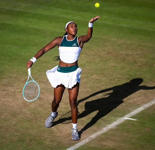 올해도 롤러코스터를 탄 코코 고프의 서브. 사진/고프 인스타그램