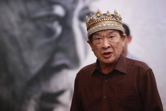 2023년 연극 '리어왕: KING LEAR' 연습실 공개 및 간담회에서 이순재가 주요 장면을 시연하고 있다. 연합뉴스