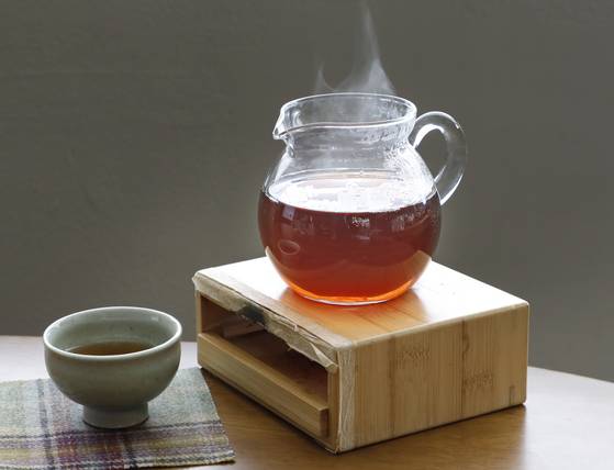 Pu'er tea at G U Tea [PARK SANG-MOON]