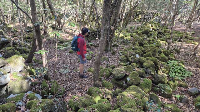 4구간 동백길에서 만난 제주 4·3 유적지. 4·3 사건 당시 토벌대의 주둔소 자리다. 김도훈 기자