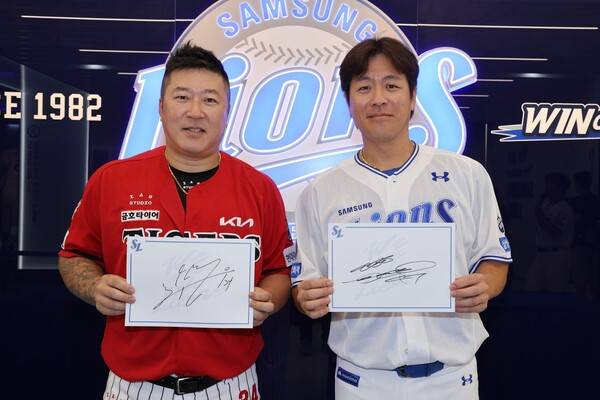 최형우와 강민호(사진=삼성)