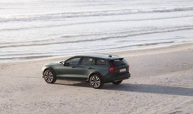 V60CC 포레스트 레이크 에디션. 볼보코리아 제공.