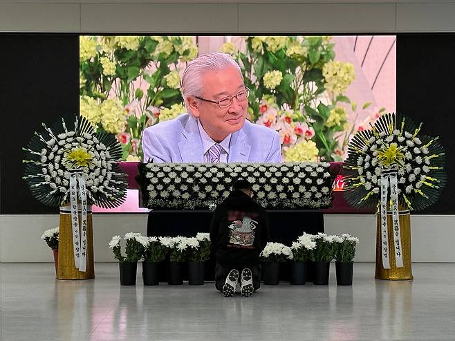 한국방송 본관에 조성된 고 이순재 추모 공간. 한국방송 제공