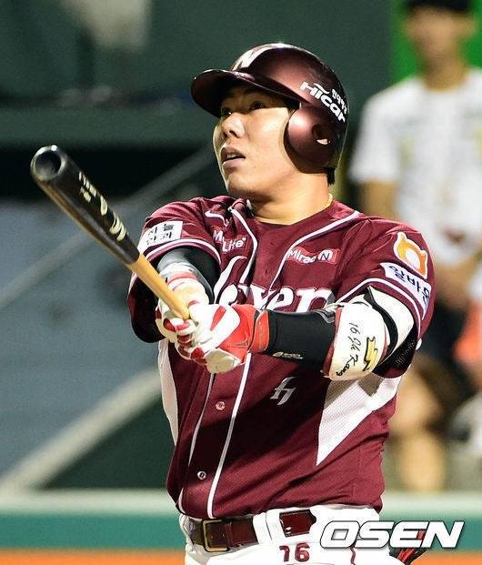 KBO리그 넥센에서 활약하던 시절의 강정호.